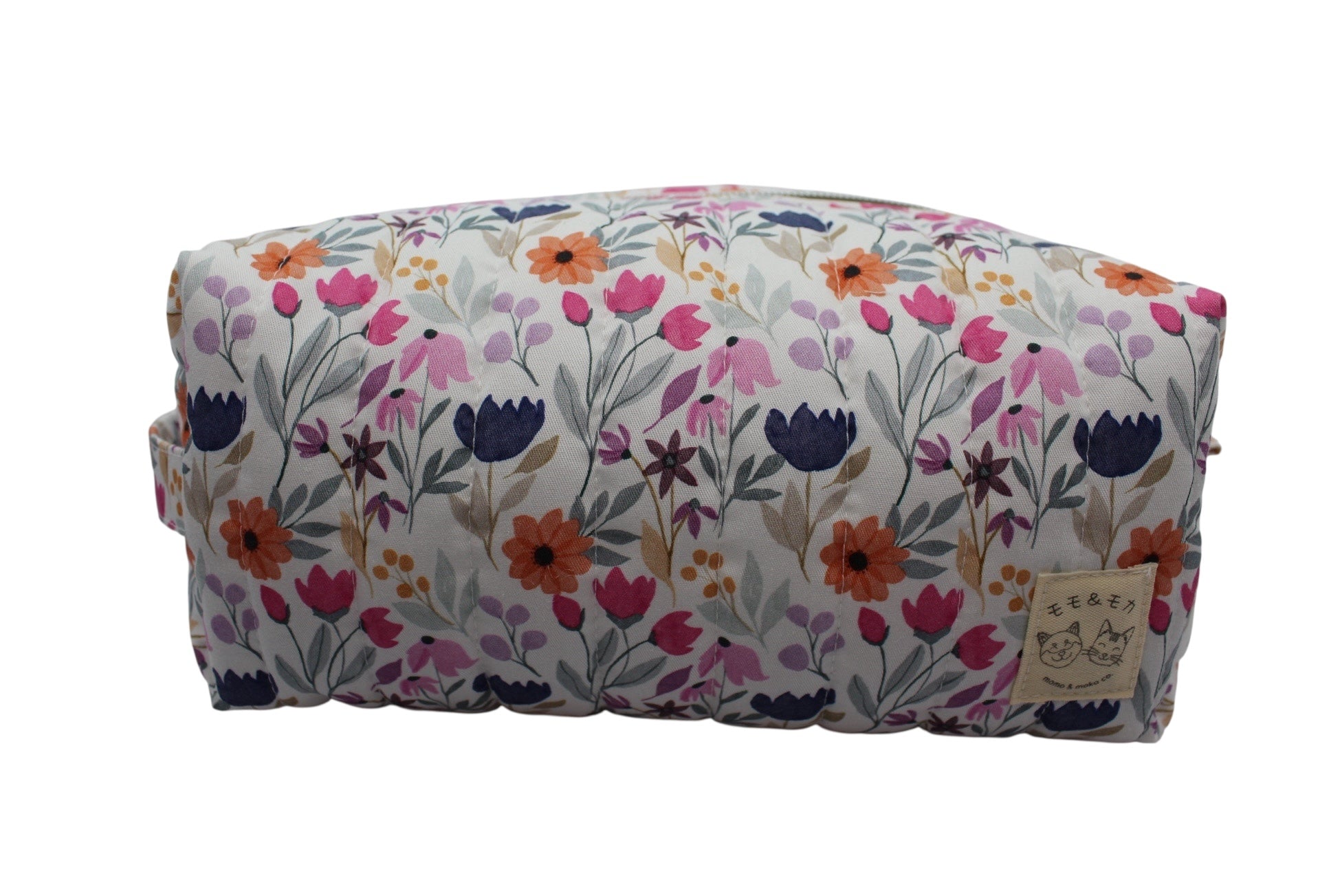 Cosmetiquera Sakura Mediana acolchada Ayaka, hecha a mano con diseño japonés, ideal para organizar productos de belleza con estilo.